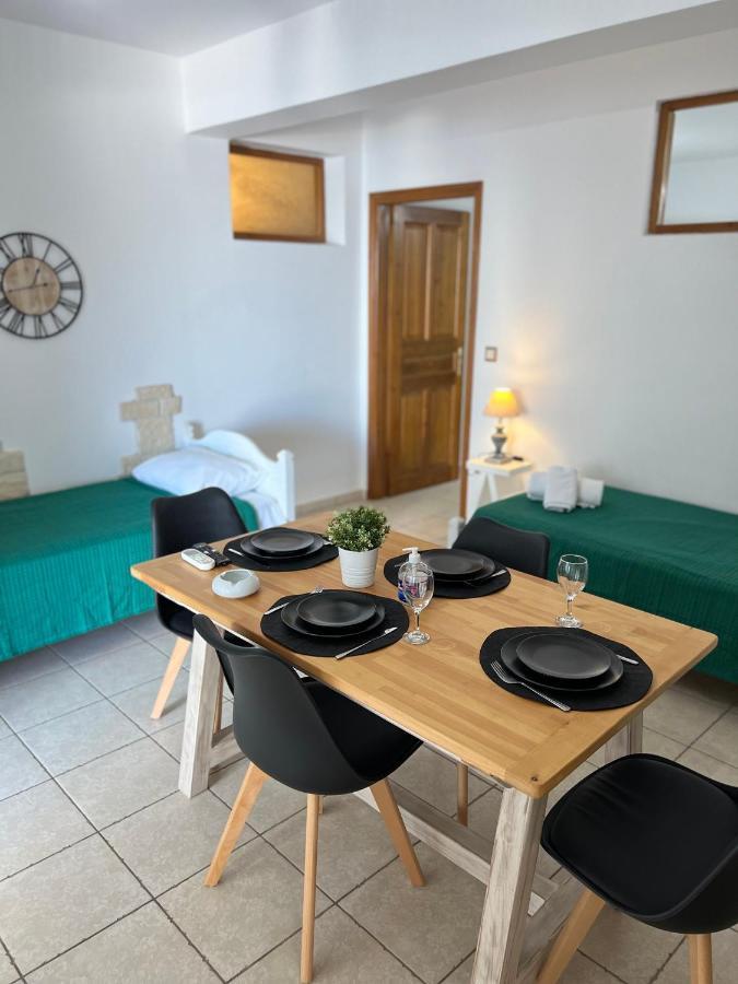 Katerina Apartments & Studios ناوسا المظهر الخارجي الصورة